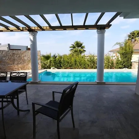 Melli-ilay Villa *