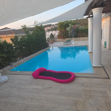 Villa Melli-ilay
