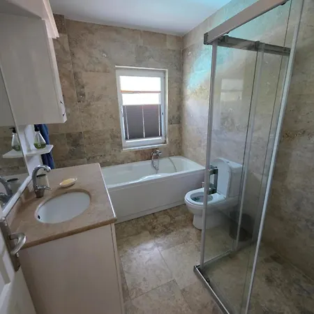 Melli-ilay Вилла