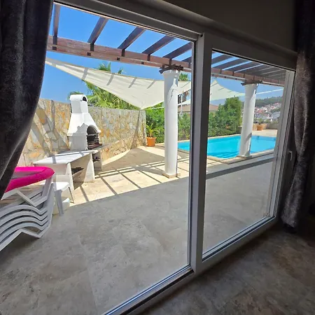 Melli-ilay Villa